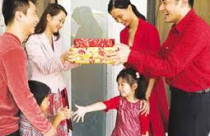 Đầu năm đem lộc vào nhà