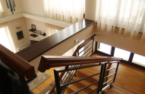 Xây cầu thang theo mệnh gia chủ