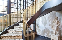 Sức quyến rũ khó chối từ của những chiếc cầu thang nhỏ bé