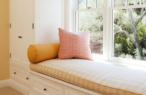 Ý tưởng thiết kế tủ quần áo cho phòng ngủ hẹp