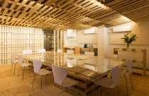 Làm văn phòng với pallet gỗ