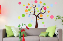 Làm mới căn nhà với decal dán tường chấm bi