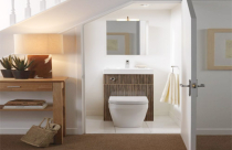 Tôi chịu thiệt đất chứ không làm WC dưới gầm cầu thang