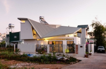 Nhà mái dốc bình yên ngự trị tại thung lũng Đà Lạt