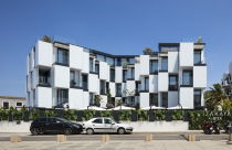 Chiêm ngưỡng khách sạn hình hộp 2 chiều tại Tây Ban Nha