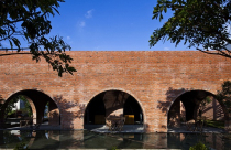 Cafe gạch nổi tiếng Quảng Bình hút hồn báo Mỹ