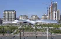 Bảo tàng gỗ xoắn dài bóng loáng kỳ quái tại Cáp Nhĩ Tân