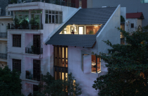 Căn nhà được cải tạo đẹp lung linh góc phố Hà Nội