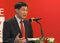 Toan tính mở cửa hàng miễn thuế dưới phố của ‘vua hàng hiệu’