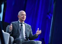 Nỗi ám ảnh về khách hàng, bí quyết gây dựng cơ ngơi nghìn tỷ đô của Jeff Bezos