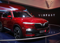 Phó tổng VinFast: ‘Ô tô điện mới của VinFast sẽ có các tính năng ngang ô tô Tesla nhưng giá cạnh tranh hơn’