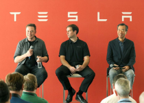 Những đồng nghiệp cũ thành đối thủ hàng đầu của Elon Musk