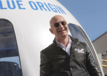 Jeff Bezos sắp có chuyến du lịch vũ trụ đầu tiên