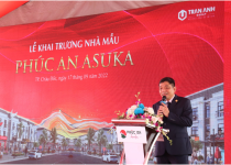 Đông đảo khách hàng tham dự lễ khai trương nhà mẫu Phúc An Asuka