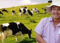 Giấu nợ cũ, lòi nợ mới: Bầu Đức ‘ký sổ’ tỷ đô