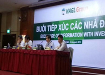 Nghịch lý Bầu Đức đầu hàng BĐS trong nước