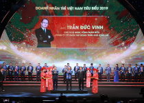 “Giải thưởng Sao Đỏ - Doanh nhân trẻ Việt Nam tiêu biểu 2019 Trần Đức Vinh”