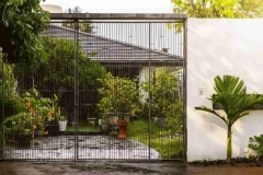 Nghệ thuật nén không gian: Giải mã dải trục "hơi thở" trong ngôi nhà cấp 4 tại Kon Tum