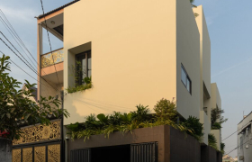 Nhà phố hai mặt tiền Biên Hòa: Nghệ thuật mở khoảng rỗng giữa giao lộ hẻm