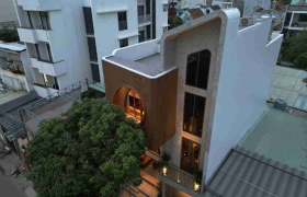 Giải mã đường cong Vespa trong kiến trúc nhà phố đa thế hệ tại TP.HCM