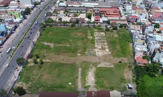 4 khu đất công bỏ hoang trên đoạn đường hơn 1 km ở Sài Gòn