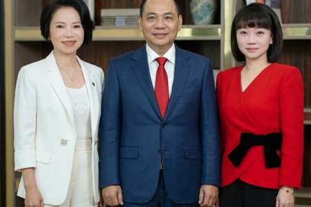 Lần đầu tiên VIỆT NAM xuất hiện “gia đình tỷ phú” USD