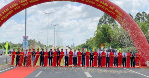 Cầu Vàm Cống chính thức được thông xe Cầu Vàm Cống chính thức được thông xe