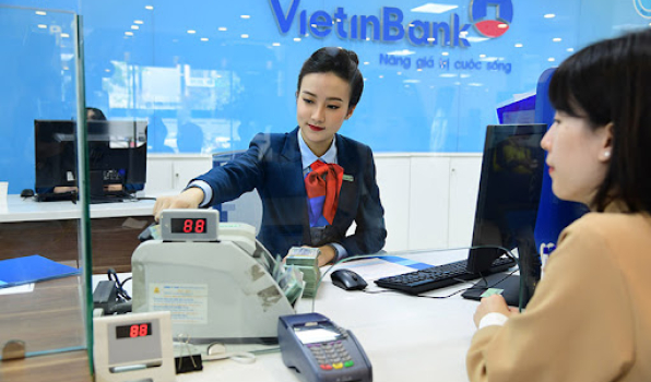 VietinBank báo lãi 10.400 tỷ đồng nửa đầu năm, nợ xấu tăng đột biến đến 48%