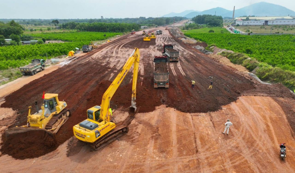 Kiến nghị cho khai thác đất đắp để đảm bảo tiến độ cao tốc Biên Hòa - Vũng Tàu