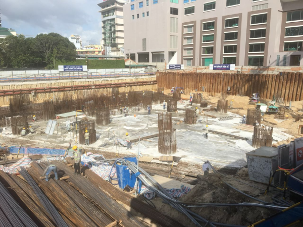 Beau Rivage Nha Trang đang trong quá trình thi công móng cọc và đổ sàn tầng hầm (tháng 12/2018) Beau Rivage Nha Trang đang trong quá trình thi công móng cọc và đổ sàn tầng hầm (tháng 12/2018)