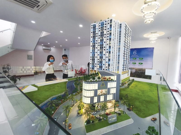 Bất động sản TP.HCM: Xuất hiện chủ đầu tư tung bánh vẽ để bán cọc Bất động sản TP.HCM: Xuất hiện chủ đầu tư tung bánh vẽ để bán cọc
