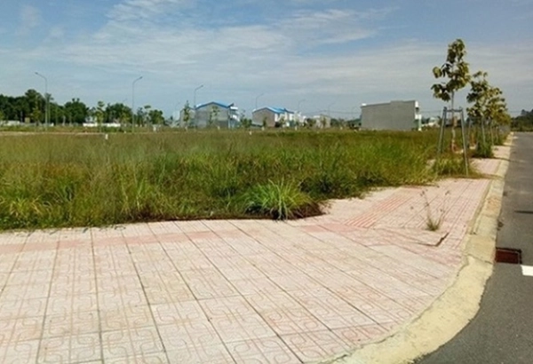 Bán chui đất nền dự án, Công ty Thuận Lợi không thể ra sổ đỏ cho khách hàng