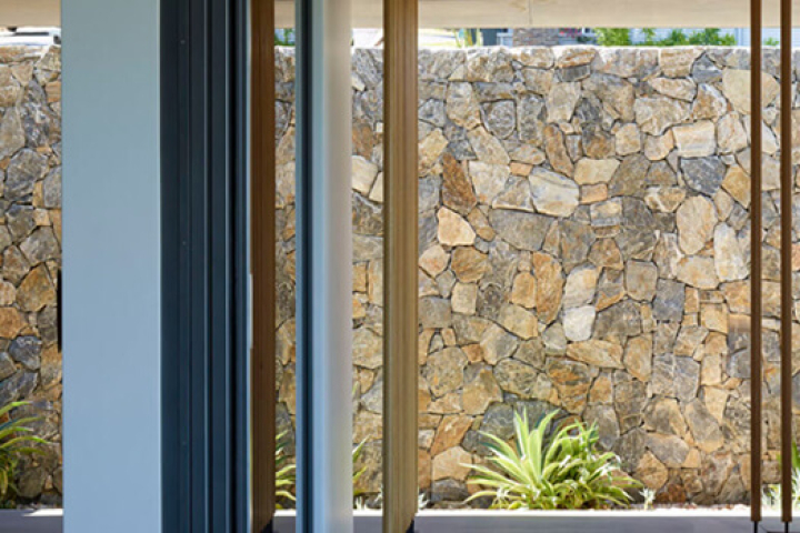 Không chỉ đẹp mắt, đá ốp tường còn là vật liệu tuyệt vời để bảo vệ tường nhà khỏi sự tổn thương do thời tiết và thời gian. Các mẫu đá đa dạng và độ bền cao sẽ giúp cho công trình của bạn trở nên hoàn thiện và bền bỉ hơn.