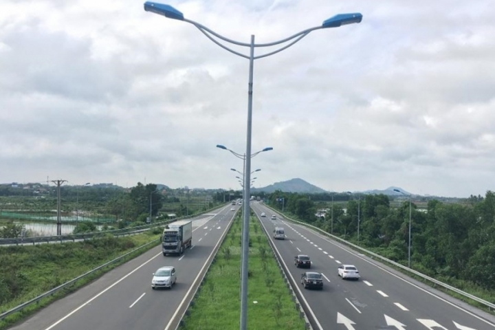 Khám phá tuyến cao tốc Bắc-Nam Phú Yên hiện đại, đồng bộ với nhiều cầu đường mới. Chắc chắn bạn sẽ bị \